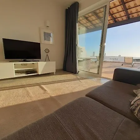 Luxury Vila Gaivota With Amazing Terrace 아파트 *