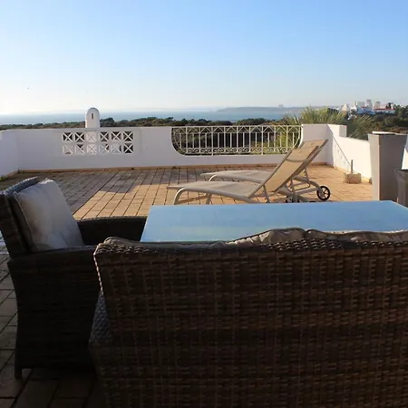 Апартаменты Luxury Vila Gaivota With Amazing Terrace